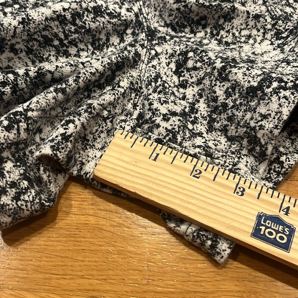 Athleta women’s shorts size xlarge. - Picture 6 of 10